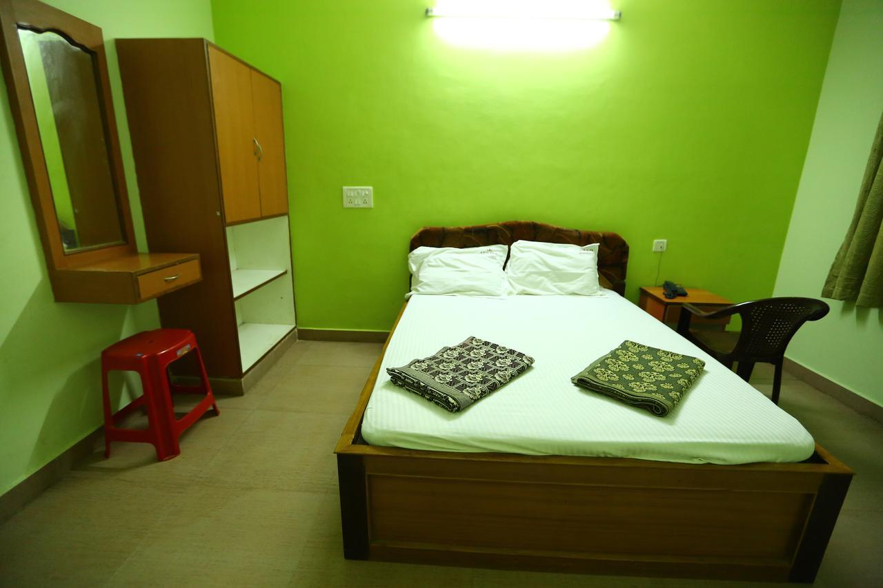 Abirami Residency Hotell Tirukkadaiyur Exteriör bild