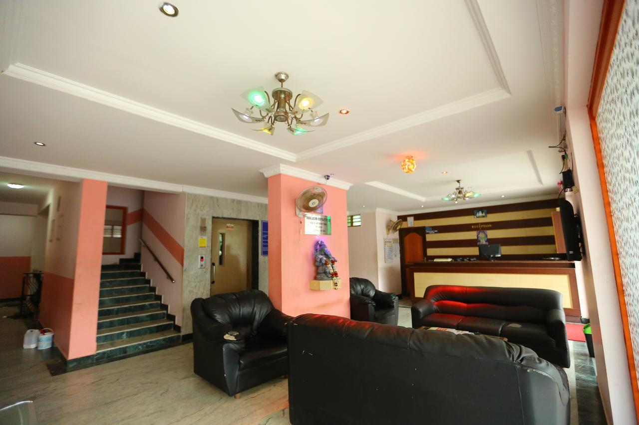 Abirami Residency Hotell Tirukkadaiyur Exteriör bild