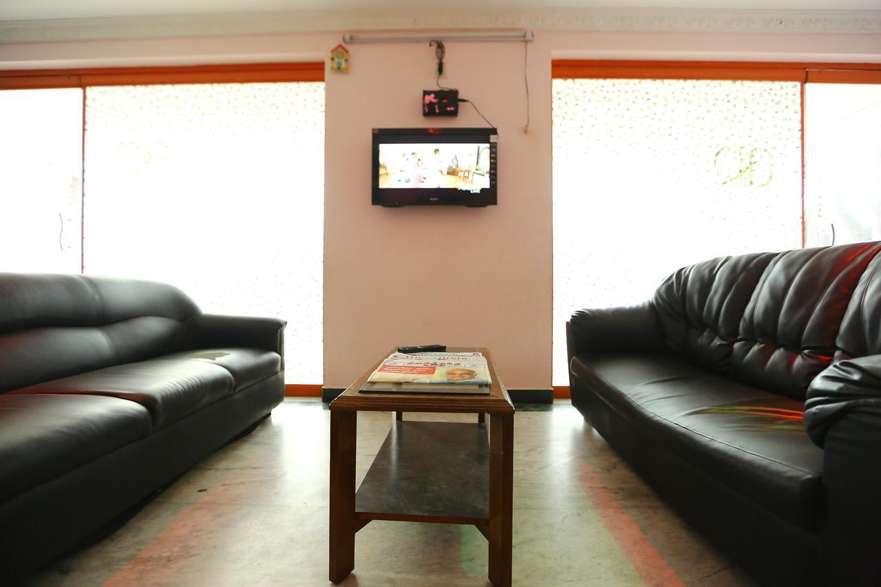 Abirami Residency Hotell Tirukkadaiyur Exteriör bild