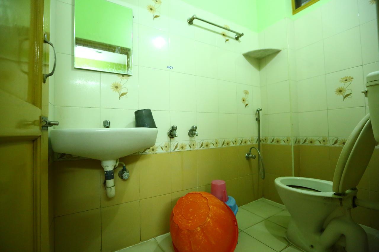 Abirami Residency Hotell Tirukkadaiyur Exteriör bild