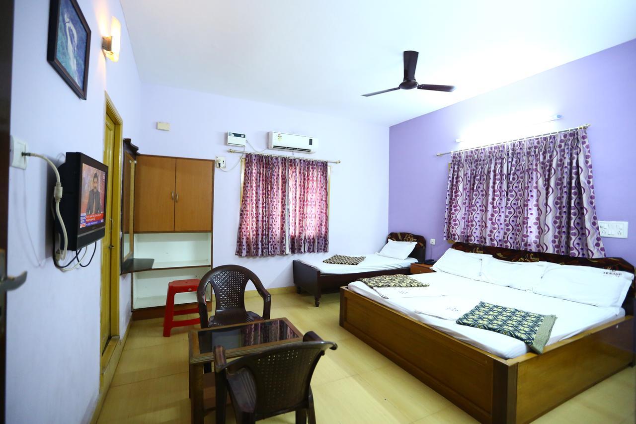 Abirami Residency Hotell Tirukkadaiyur Exteriör bild