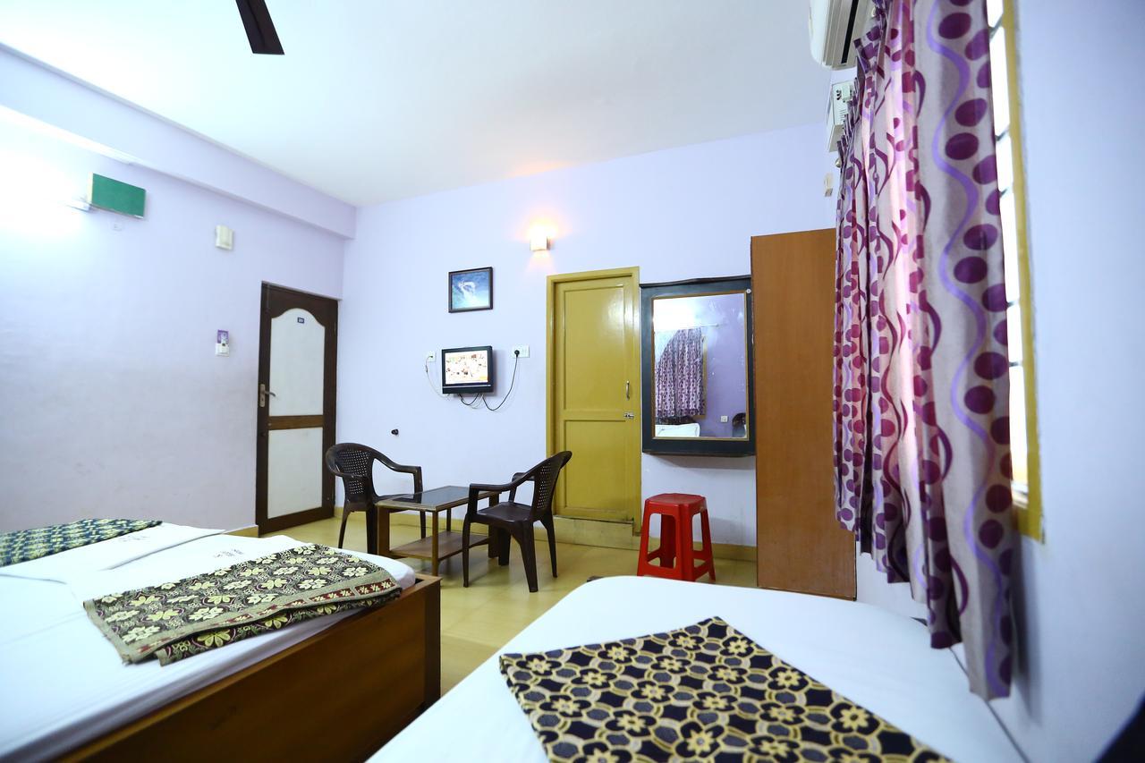 Abirami Residency Hotell Tirukkadaiyur Exteriör bild